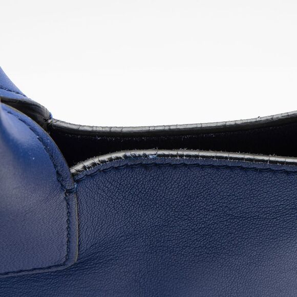 Givenchy Lambskin Easy Medium Tote - Picture 13 of 16